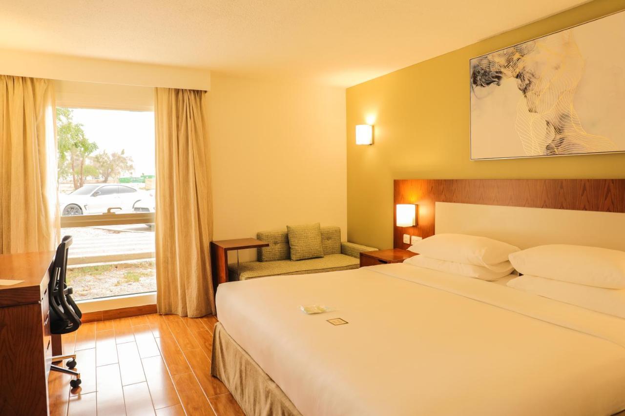 Dhafra Beach Hotel - Pet Friendly Jebel Dhanna Exterior foto