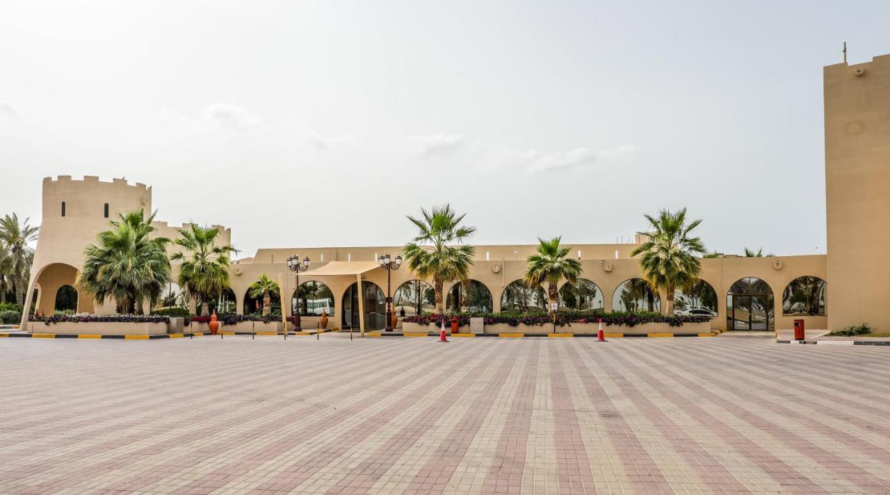 Dhafra Beach Hotel - Pet Friendly Jebel Dhanna Exterior foto